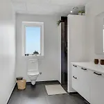 4 Bedroom Cozy In Rudkobing 펜션
