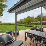 4 Bedroom Cozy In Rudkobing