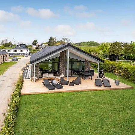 4 Bedroom Cozy In Rudkøbing Spodsbjerg