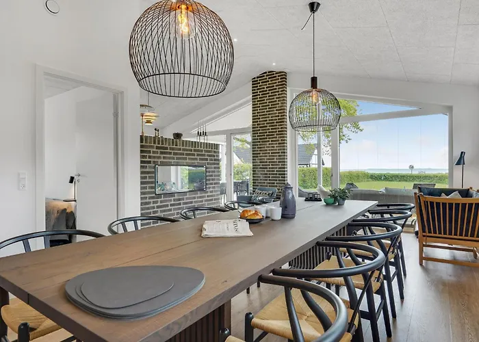 4 Bedroom Cozy In Rudkøbing Vakantiehuis *