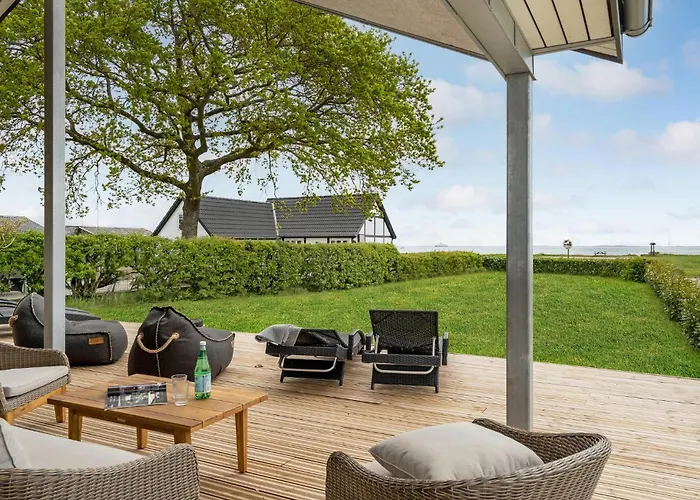 4 Bedroom Cozy In Rudkøbing Vakantiehuis *